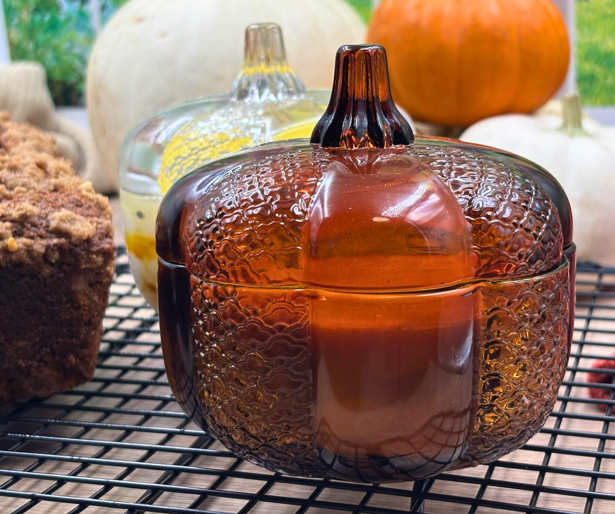 Pumpkin Bread & Bruleed Bananas - 8.5 oz Harvest Glass Pumpkin with Lid